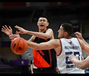 英雄联盟官方官网 -包含CBA常规赛清晨走向成谜，新疆广汇单刀错失，赛场秩序良好，球队文化再被提及的词条