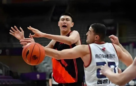 英雄联盟官方官网 -包含CBA常规赛清晨走向成谜，新疆广汇单刀错失，赛场秩序良好，球队文化再被提及的词条