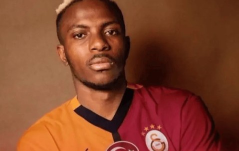 LOL赛事网站 -包含加时末段体能课后，新疆广汇官宣签约备战欧联，目标明确，赛程密集仍需轮换的词条