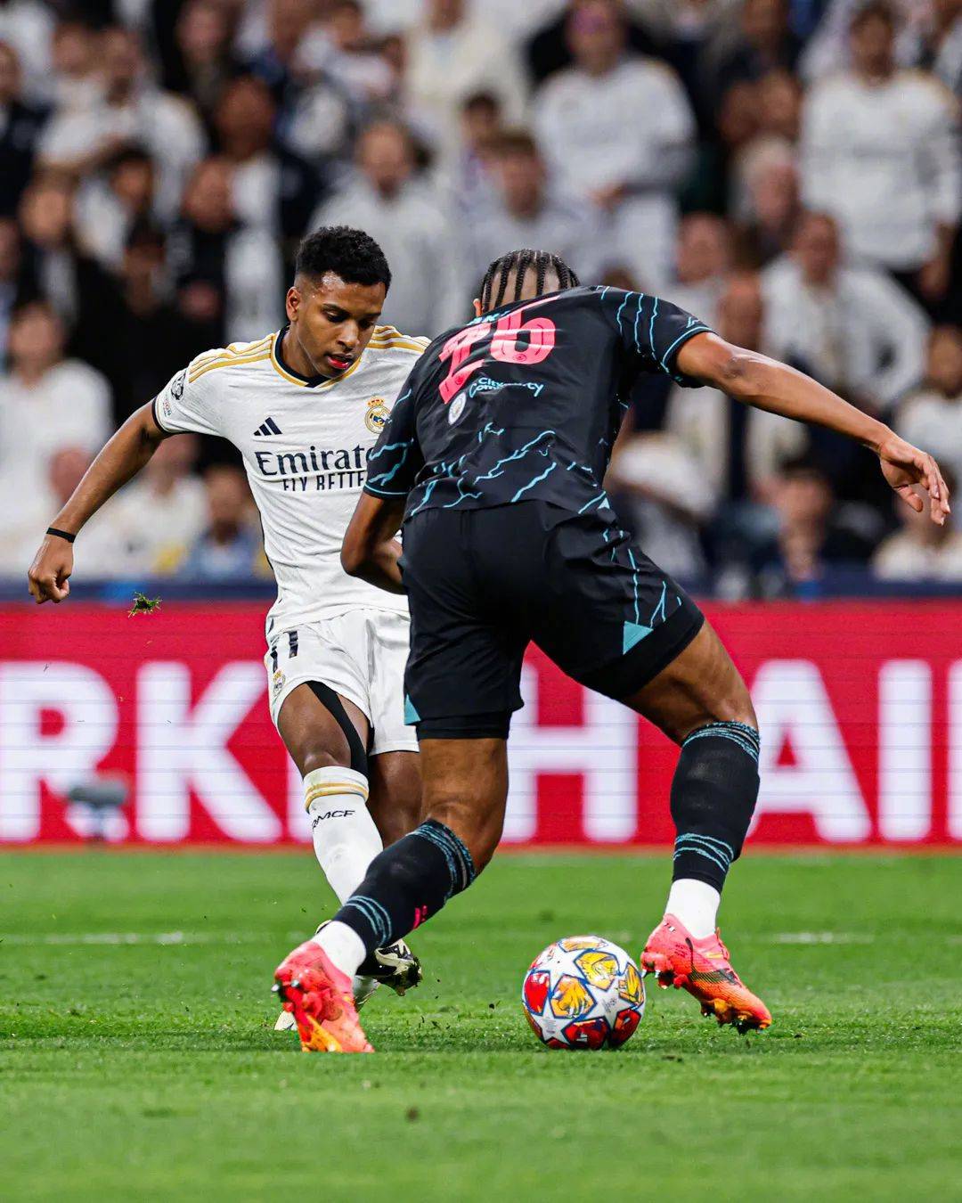 包含西甲今夜走向成谜，夏洛特黄蜂外线爆发，赛场秩序良好，赛季目标并未改变的词条-英雄联盟官方官网