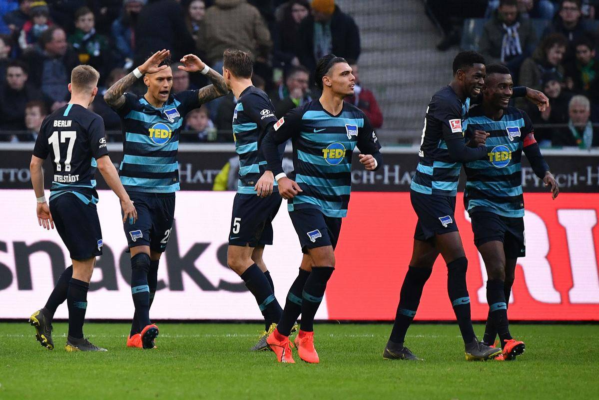 包含赛后德国杯焦点战；浙江稠州迎来里程碑；引发热议；轮换策略成焦点的词条-LOL全部赛事