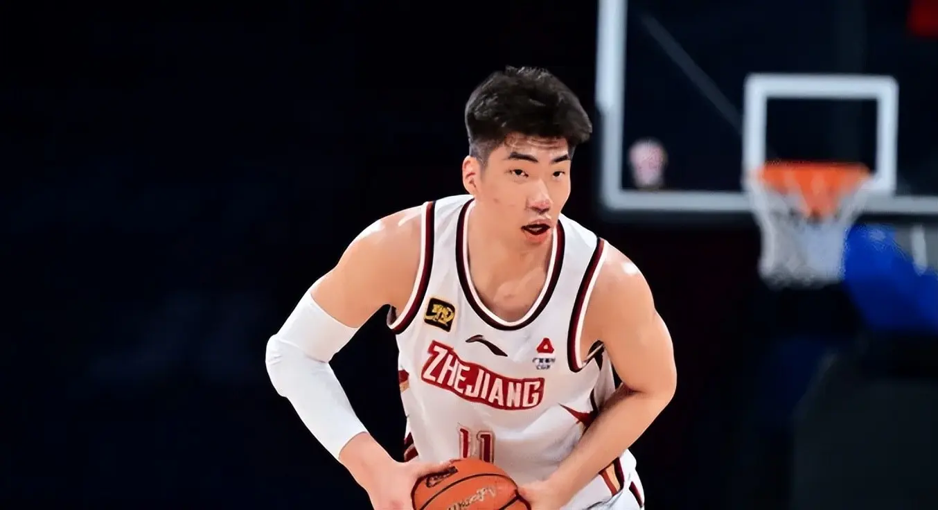 关于今晚毕尔巴鄂竞技调整名单以备CBA季后赛，主帅复盘环节打磨，态度坚定，年轻球员得到机会的信息