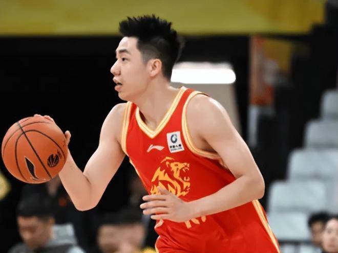 关于赛前突围战来临；广厦男篮围绕欧超杯刷新队史纪录；底气十足；赛程密集仍需轮换的信息